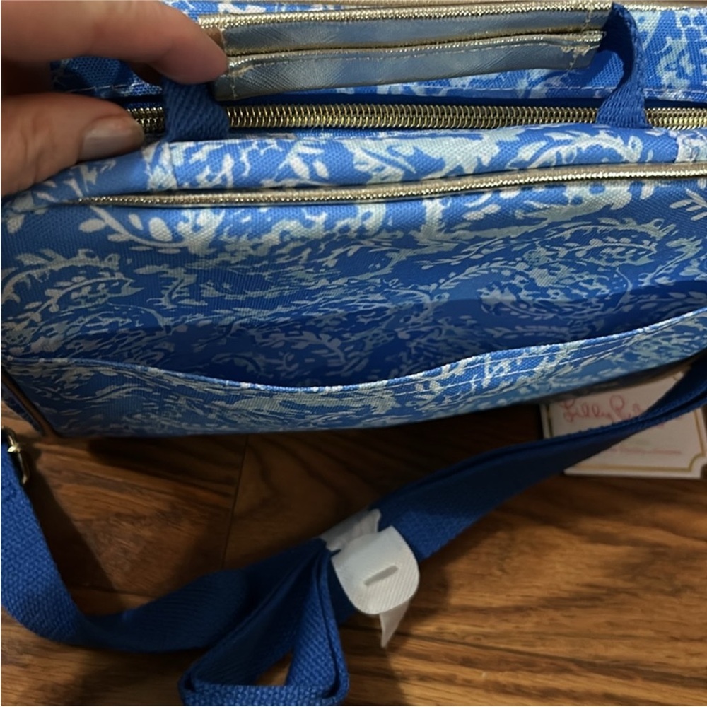 NWT Lilly Pulitzer Turtley Awesome Retired Print Insulated Lunch Bag with Strap - Picture 8 of 12